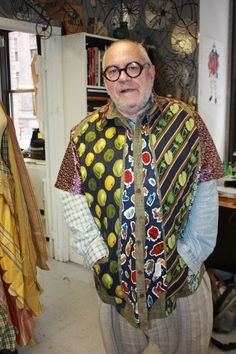 Koos van den Akker: Desainer Belanda yang Sukses di New York